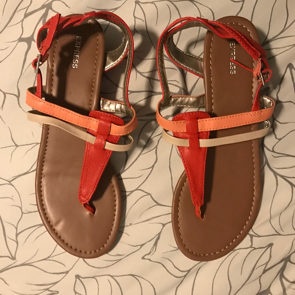 Express sandals